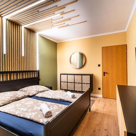 Grand Apartmanhaz เจเนชดิแอช ภายนอก รูปภาพ